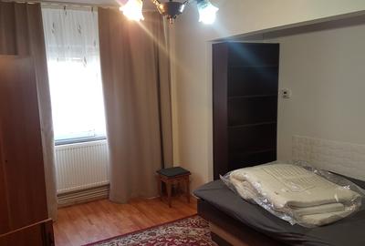 Garsonieră semidecomandată, mobilată în Hipodrom 4 - 5