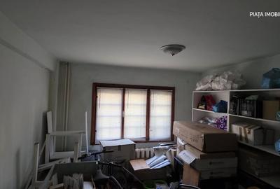 Apartament cu 4 camere decomandat, mobilat în Micro 3 - 6