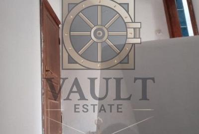 Casă individuală cu 12 camere cu Canalizare în Tineretului - 26