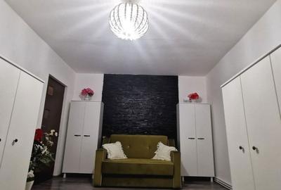 Apartament cu 3 camere decomandat în Exterior Vest - 6