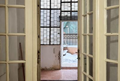 Apartament cu 4 camere decomandat în Central - 2