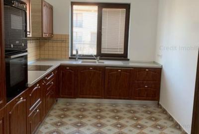 Casă cu 3 camere cu Teren 250 Mp în IAR - 4
