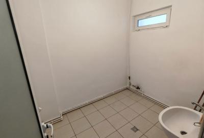 Spațiu comercial, de 84 mp, în Central