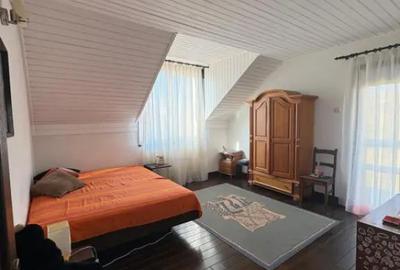 Casă cu 5 camere cu Teren 1500 Mp în Central - 11