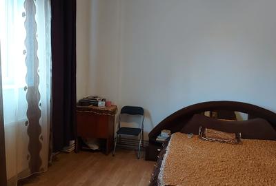 Unirii , Piata Cosbuc - 4