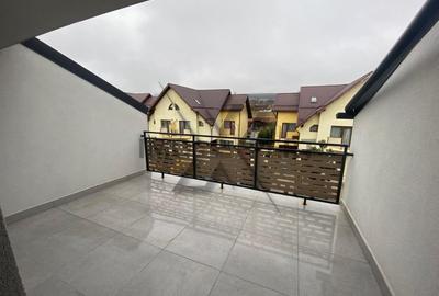 Apartament cu 3 camere semidecomandat, mobilat în Bună Ziua - 6