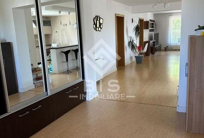 Casă cu 5 camere cu Canalizare în Central - 5