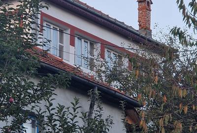 Casă cu 4 camere decomandat în Central - 7