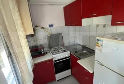 Apartament cu 2 camere decomandat în Micro 14