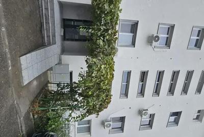 Garsonieră decomandată în Titan - 9