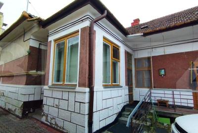 Casa 154 mp, teren 258 mp, zona strazii Bucuresti - 1