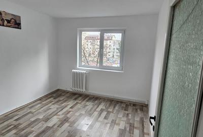 Apartament cu 3 camere semidecomandat în Mircea cel Bătrân - 6