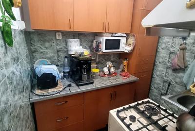 Apartament cu 2 camere decomandat, mobilat în CET - 13