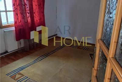 Casă cu 4 camere cu Teren 11250 Mp în Teișani - 2