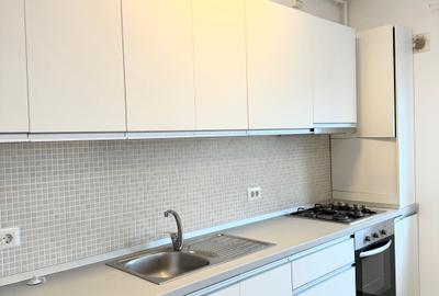Apartament cu 2 camere semidecomandat, mobilat în Unirii