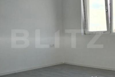 Casă cu 4 camere cu Teren 500 Mp în Central - 2