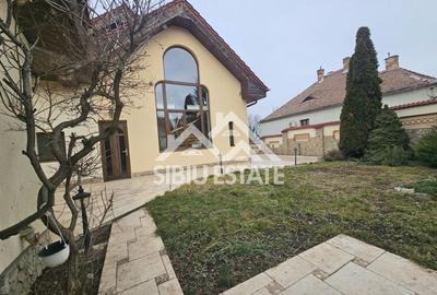 Casă individuală cu 6 camere cu Canalizare în Central - 7