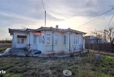 Casă cu 4 camere în Tătaru - 2