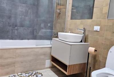 Apartament cu 2 camere decomandat, mobilat în Tractorul - 5