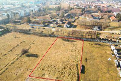 Teren intravilan, pe 3.500 mp, pozitie apreciabila, Grivitei
