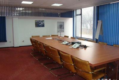 Spațiu comercial, de 100 mp, în Central - 1