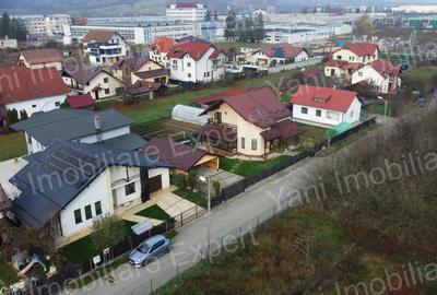 Casă cu 4 camere cu Teren 397 Mp în Central - 7