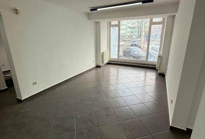 Spațiu comercial, de 50 mp, în Independenței