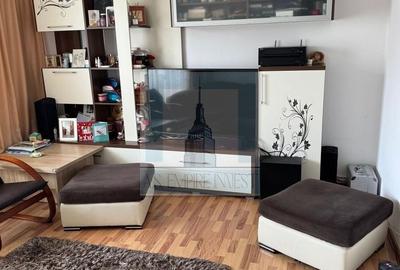 Apartament cu 2 camere semidecomandat, mobilat în Brașovul Vechi - 1