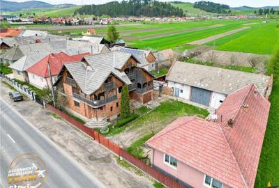 Casă cu Teren 10101 Mp în Sita Buzăului - 20