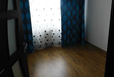 Apartament cu 3 camere decomandat în Exterior Vest - 2