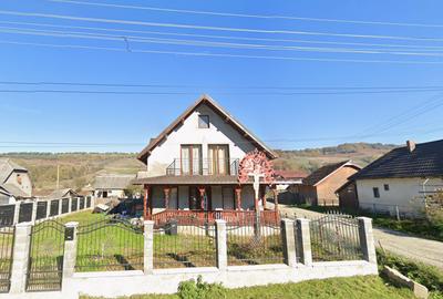 Casă cu 4 camere cu Teren 331 Mp în Suciu de Sus - 1