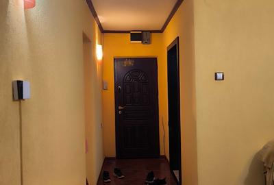 Apartament cu 3 camere decomandat în Exterior Vest - 2