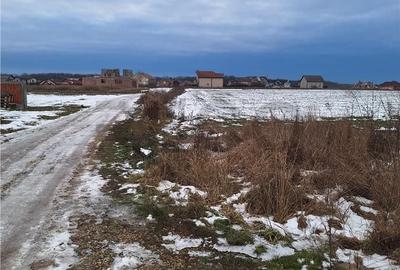 Teren de 531 mp, în Sânmartin