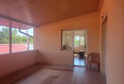 Casă individuală cu 5 camere cu Canalizare în Olteni - 4