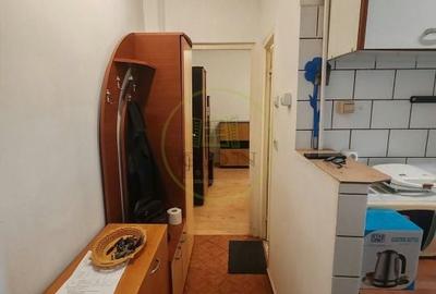 Apartament cu 2 camere semidecomandat în Mihai Viteazul