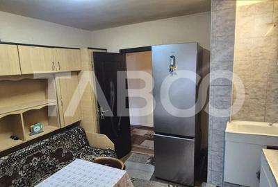 Apartament cu 2 camere decomandat, mobilat în Plopilor - 3