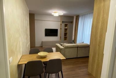 Apartament cu 3 camere decomandat în Central - 1