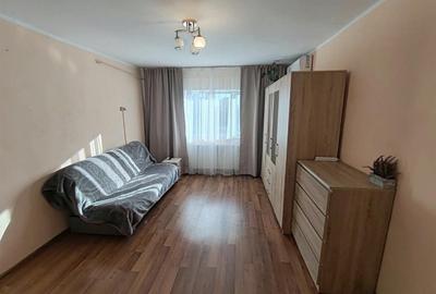 Garsonieră decomandată în Nicolina