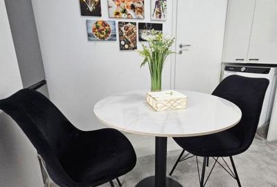 Apartament cu 2 camere, mobilat în Central - 1