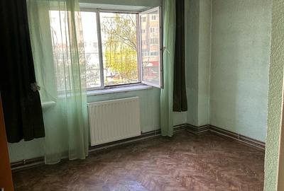 Apartament cu 3 camere decomandat în Central - 1