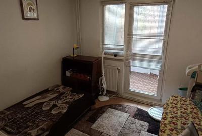 Apartament cu 4 camere, mobilat în Răcădău