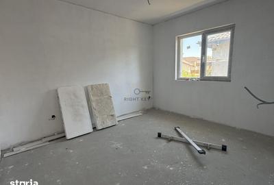 Casă cu 4 camere cu Teren 250 Mp în Domnești - 5