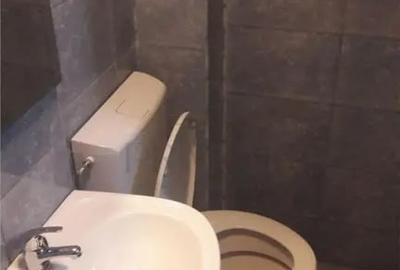 Garsonieră decomandată în Lipovei