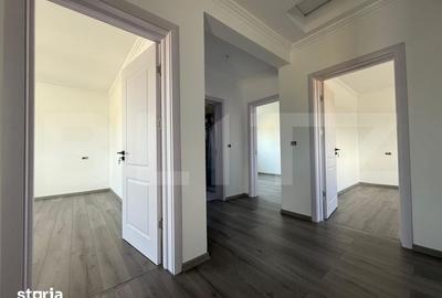 Casă cu 5 camere cu Teren 410 Mp în Malu Mare