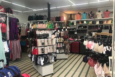 Spațiu comercial, de 102 mp, în Central - 2