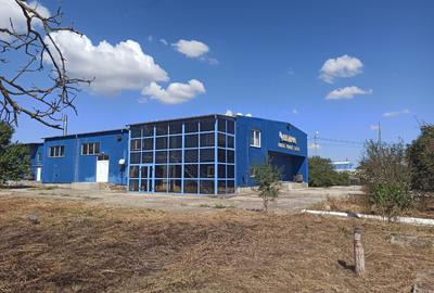 Spațiu industrial, de 1,000 mp, în Poiana - 1
