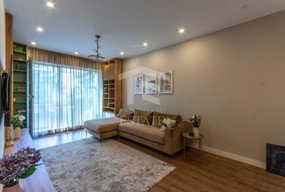 Apartament cu 3 camere decomandat în Domenii