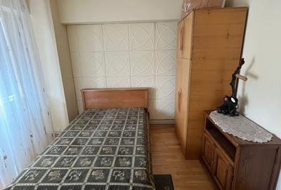 Apartament cu 3 camere decomandat, mobilat în Alexandru cel Bun - 2