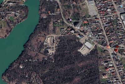 Teren de 368 mp, în Central