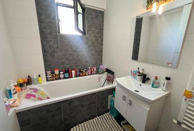 Apartament cu 3 camere decomandat, mobilat în Tomis Plus - 14